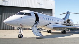 Peste 100 de avioane private deţinute de oligarhi ruşi sunt blocate în Dubai
